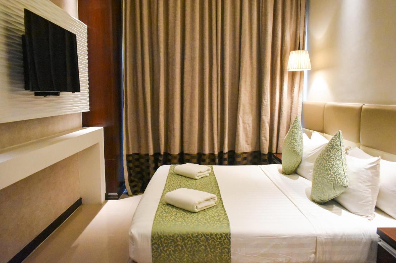 Mg Grand Hotel Olongapo Bagian luar foto