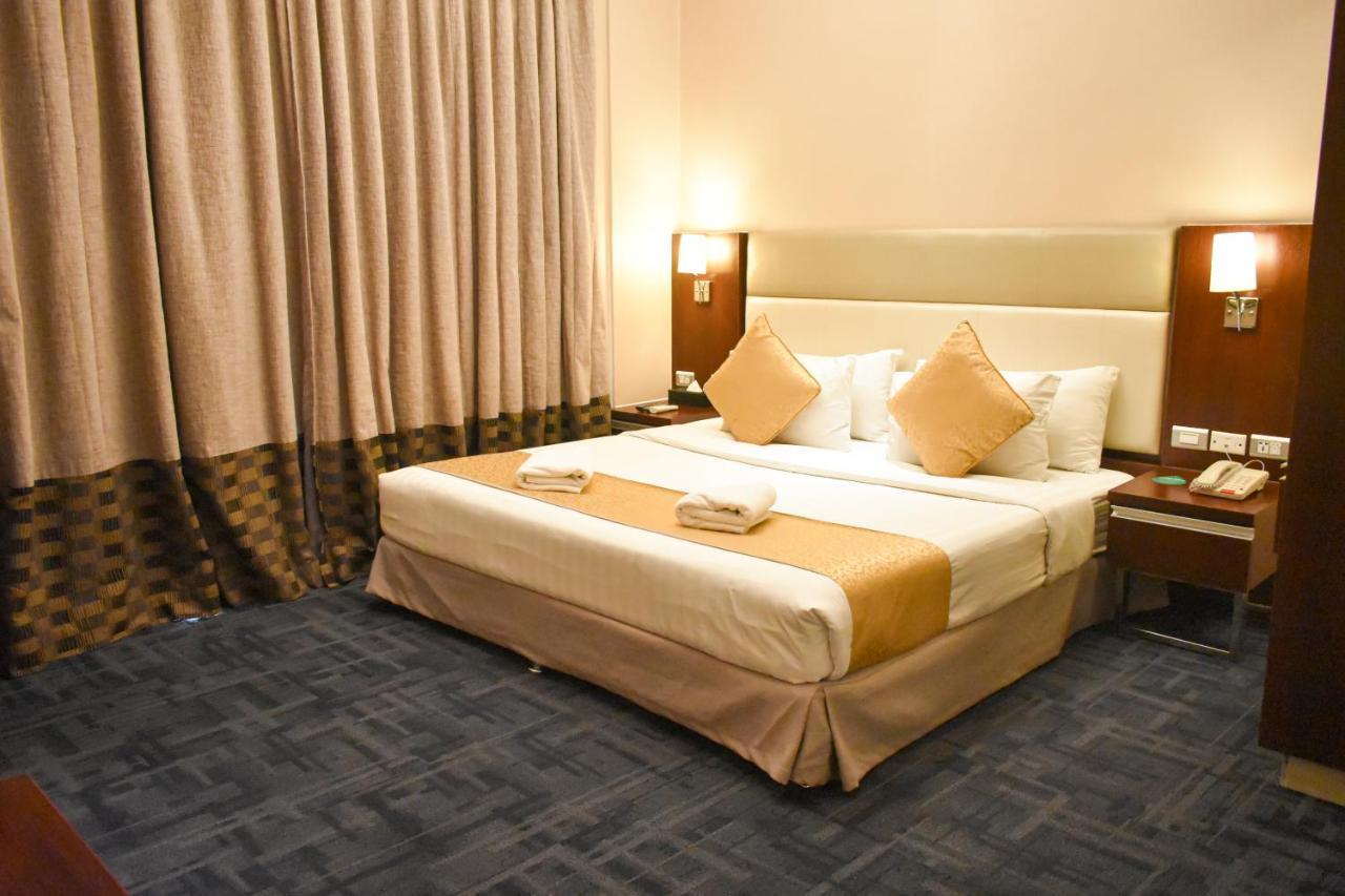 Mg Grand Hotel Olongapo Bagian luar foto